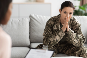 veteran talks to therapist about ptsd in veterans
